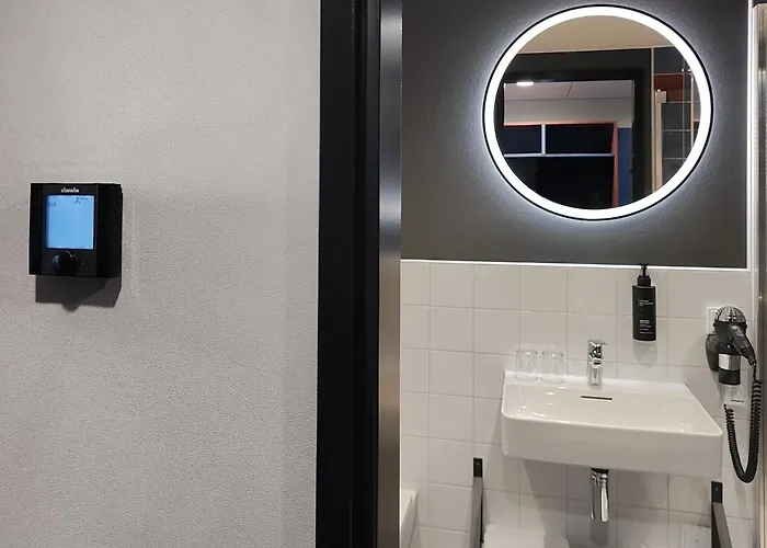 - The Niu, Clink Barmbek By Ihg Hotel 3*